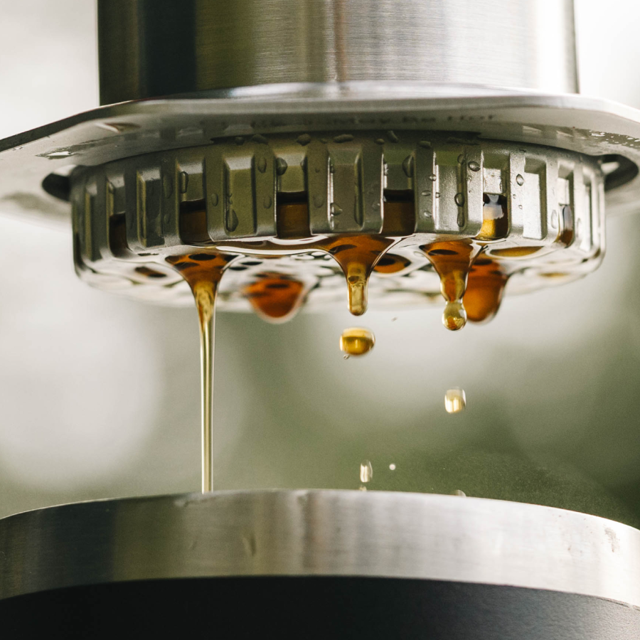 AeroPress Coffee Maker - Steel Barista Expert
